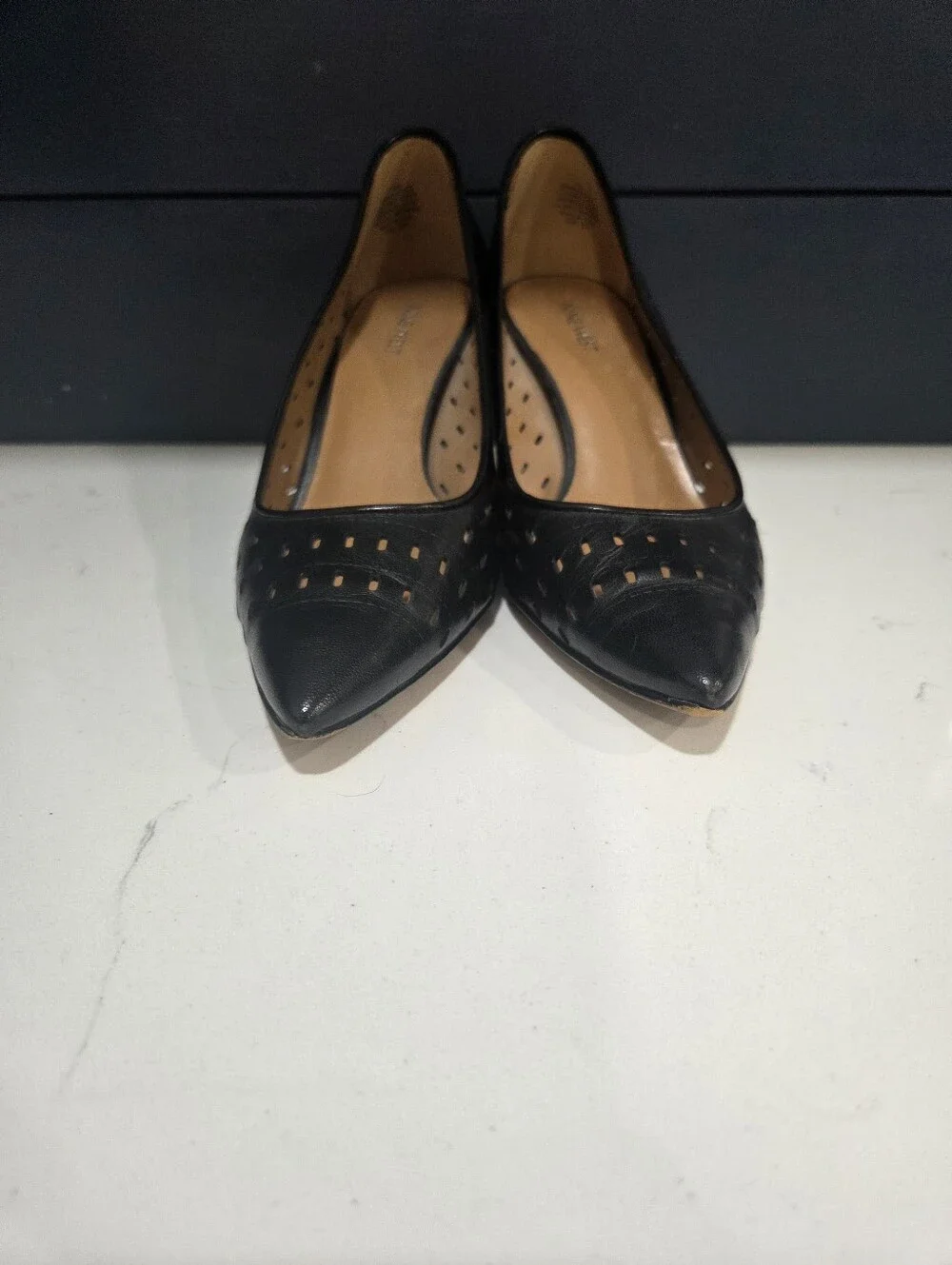 Nine West Laser Cut Classic Black Pointed-Toe Perforated Women’s Pumps Size 11M